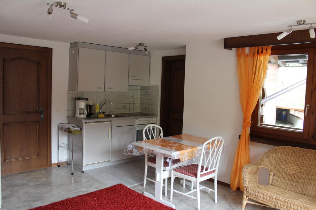 Ferienwohnung Silberdistel, Saastalstrasse 178 エクステリア 写真